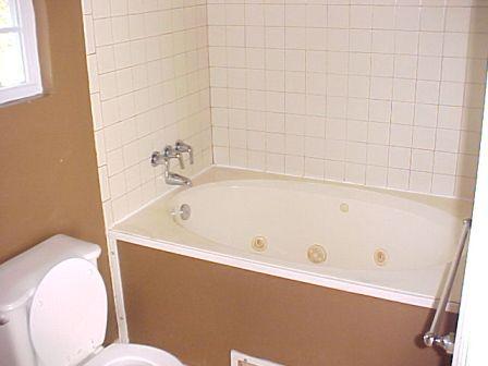 1764 Reynolds Road Nashville, TN 37217 - Photo 4 of 7 Bath