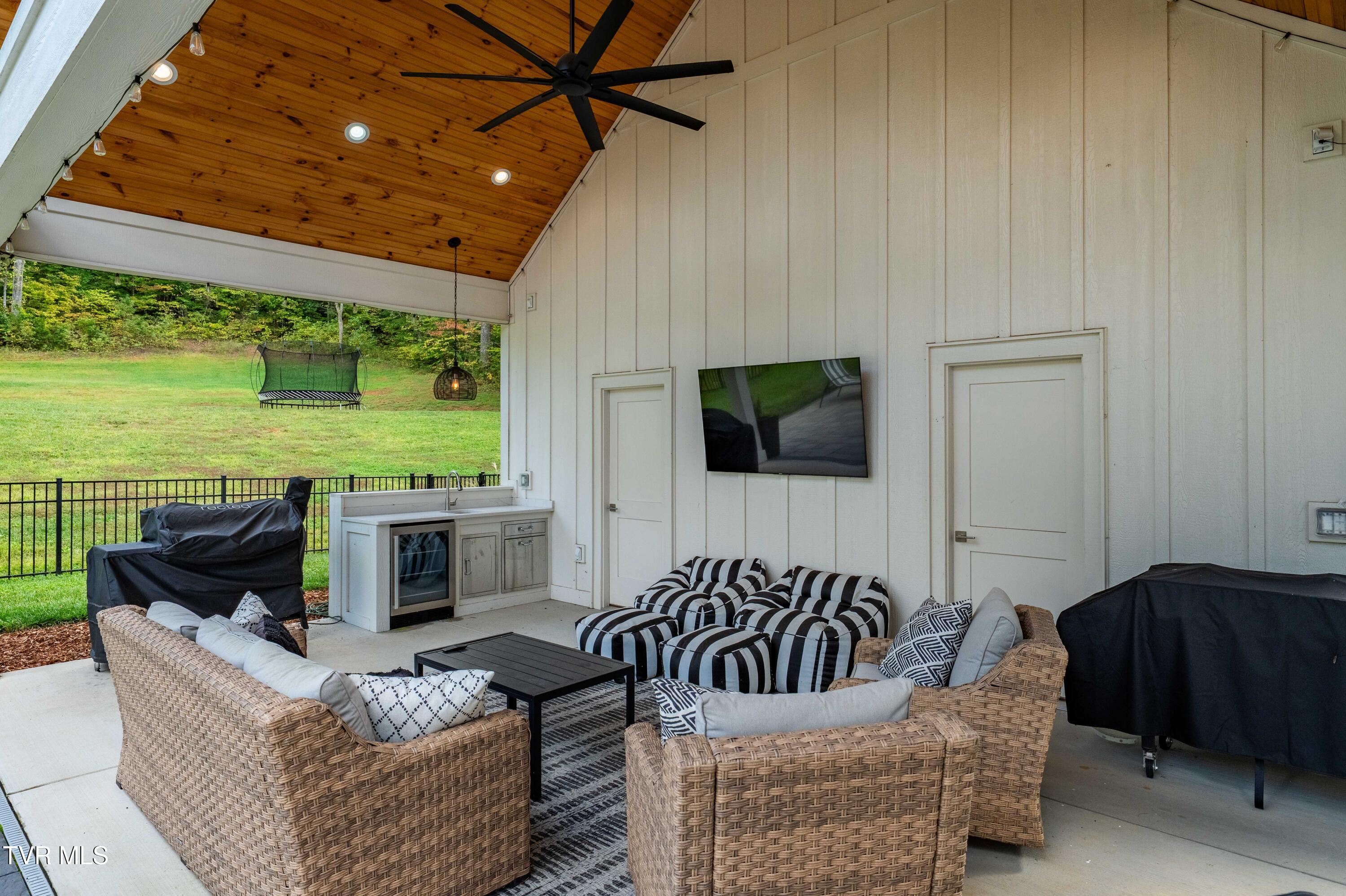 2333 Rock Springs Road Kingsport, TN 37664 - Photo 115 of 165 2333 Rock Springs Road (58 of 169)