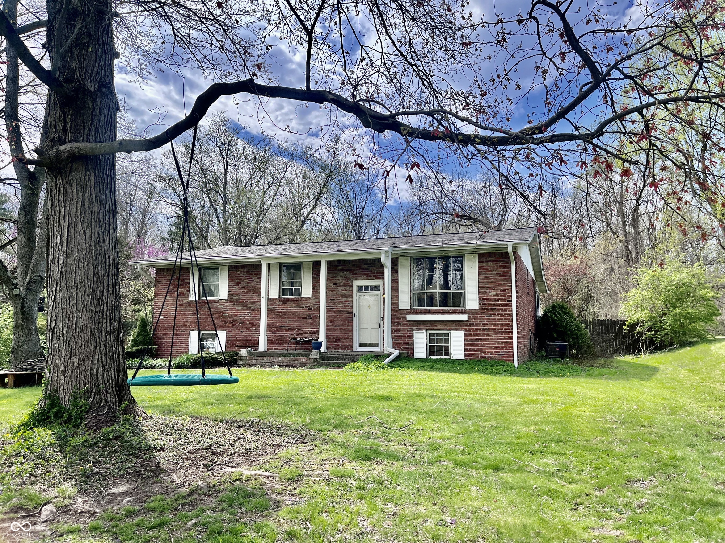 6632 Sargent Road Indianapolis, IN 46256 - Photo 1 of 32 Gallery Image 1