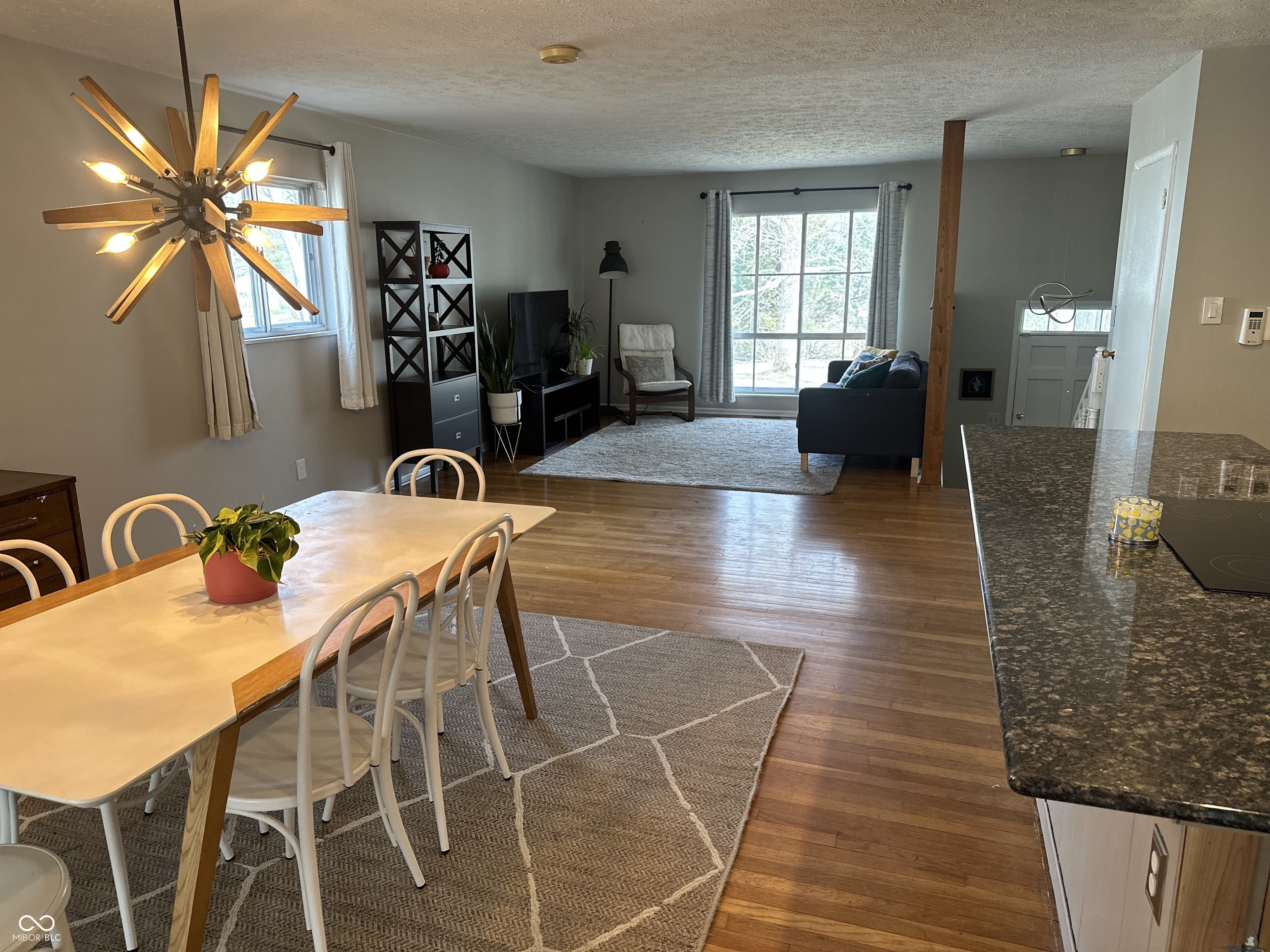 6632 Sargent Road Indianapolis, IN 46256 - Photo 9 of 32 Gallery Image 9