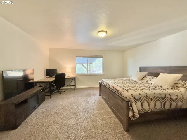 $629,000 | 477 Palisade Drive, Roseburg, OR 97471