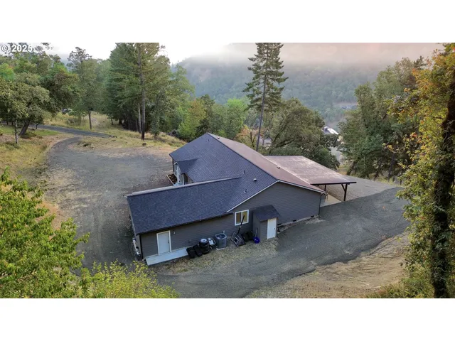 $629,000 | 477 Palisade Drive, Roseburg, OR 97471