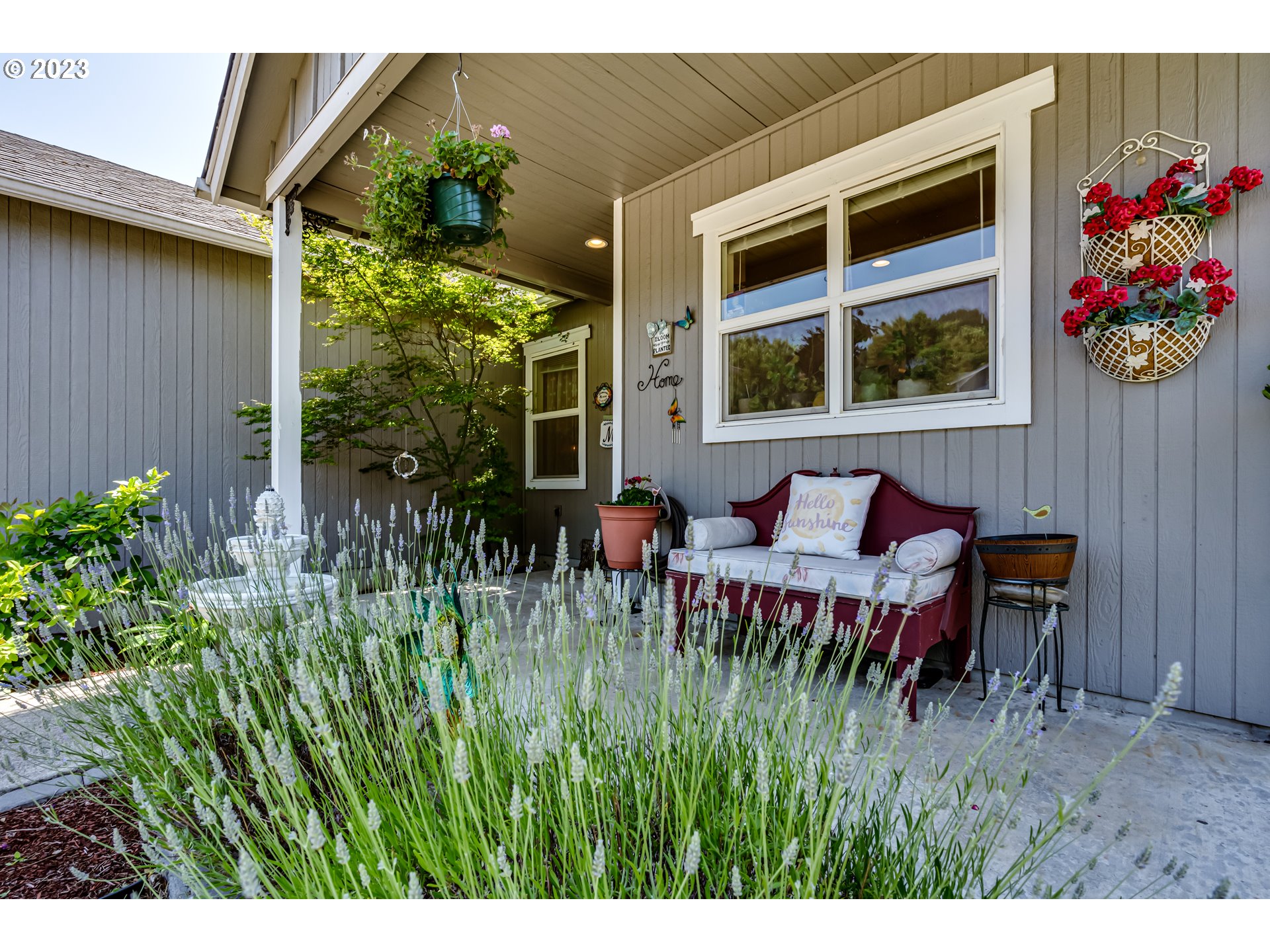 1616 South 59th Street Springfield, OR 97478 - Photo 6 of 44 a view of a house with sitting area and furniture