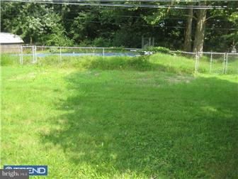 18 Islet Road Levittown, PA 19057 - Photo 8 of 8 Gallery Image 8