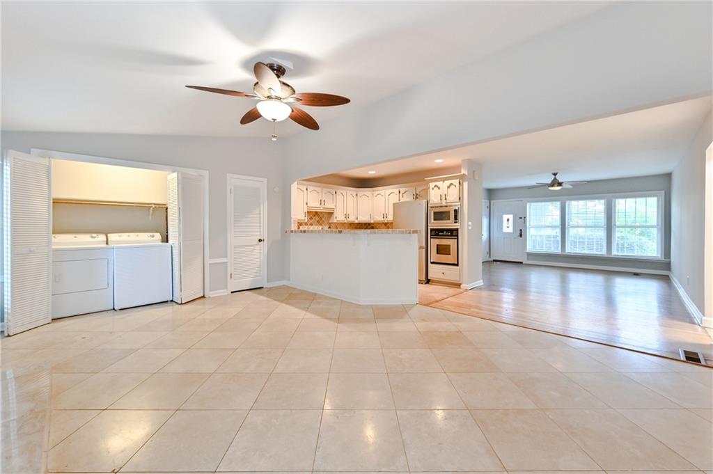 2454 Drew Valley Road Northeast Brookhaven, GA 30319 - Photo 17 of 37