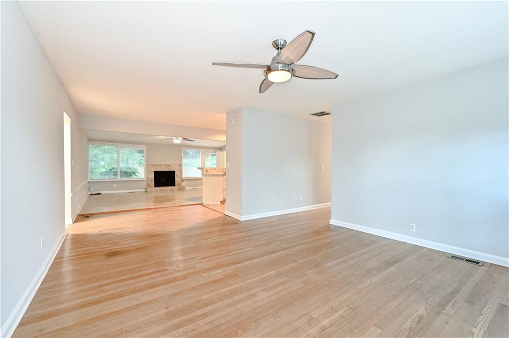 2454 Drew Valley Road Northeast Brookhaven, GA 30319 - Photo 8 of 37