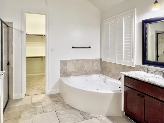 $5,000 | 78 Lindenberry Circle, Tomball, TX 77375