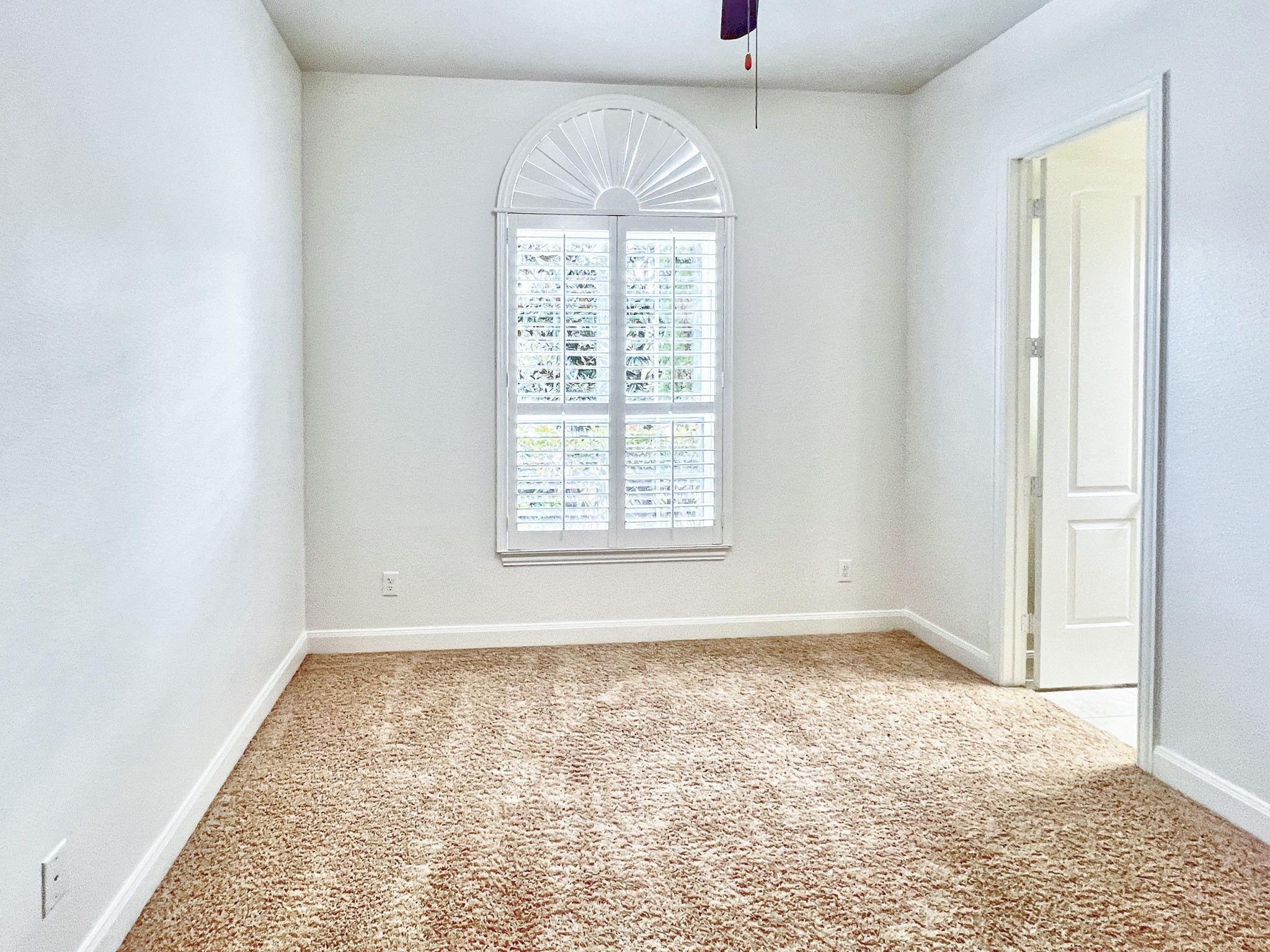 78 Lindenberry Circle Tomball, TX 77375 - Photo 21 of 36 Guest Bedroom - Down