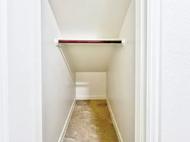 $5,000 | 78 Lindenberry Circle, Tomball, TX 77375