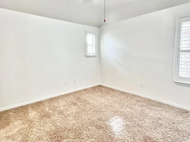 $5,000 | 78 Lindenberry Circle, Tomball, TX 77375