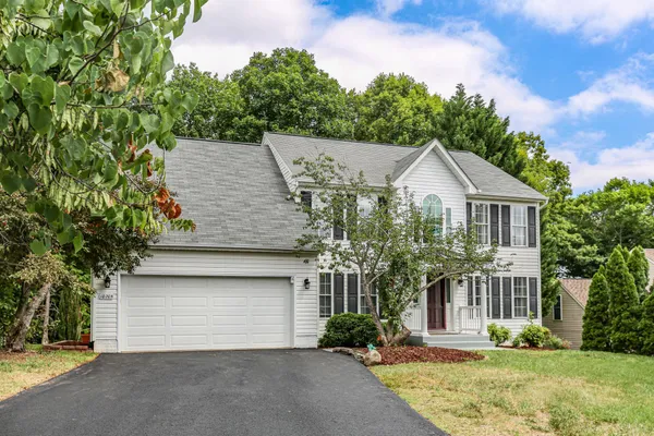 $549,900 | 10205 North Hampton Lane, Fredericksburg, VA 22408