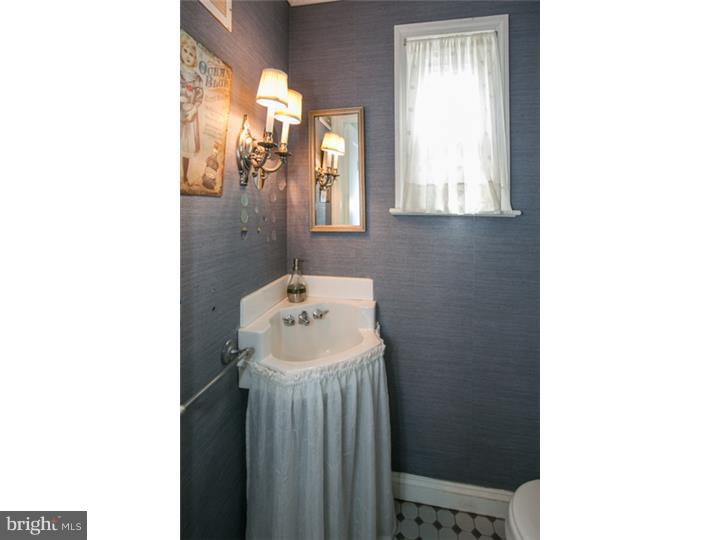 808 Hopkins Road Audubon, NJ 08106 - Photo 13 of 25 Gallery Image 13