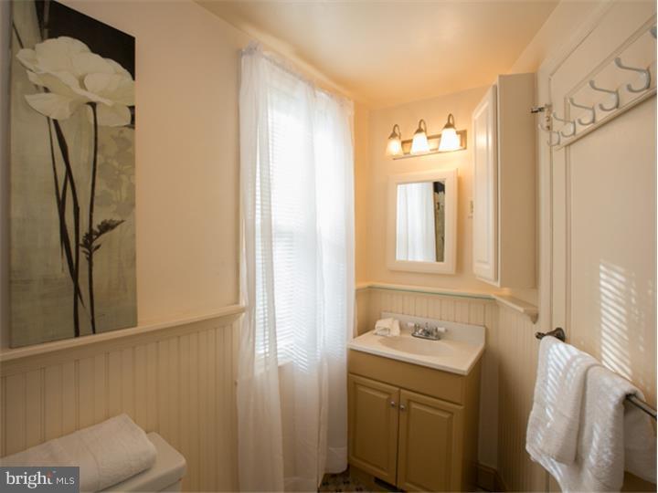 808 Hopkins Road Audubon, NJ 08106 - Photo 19 of 25 Gallery Image 19