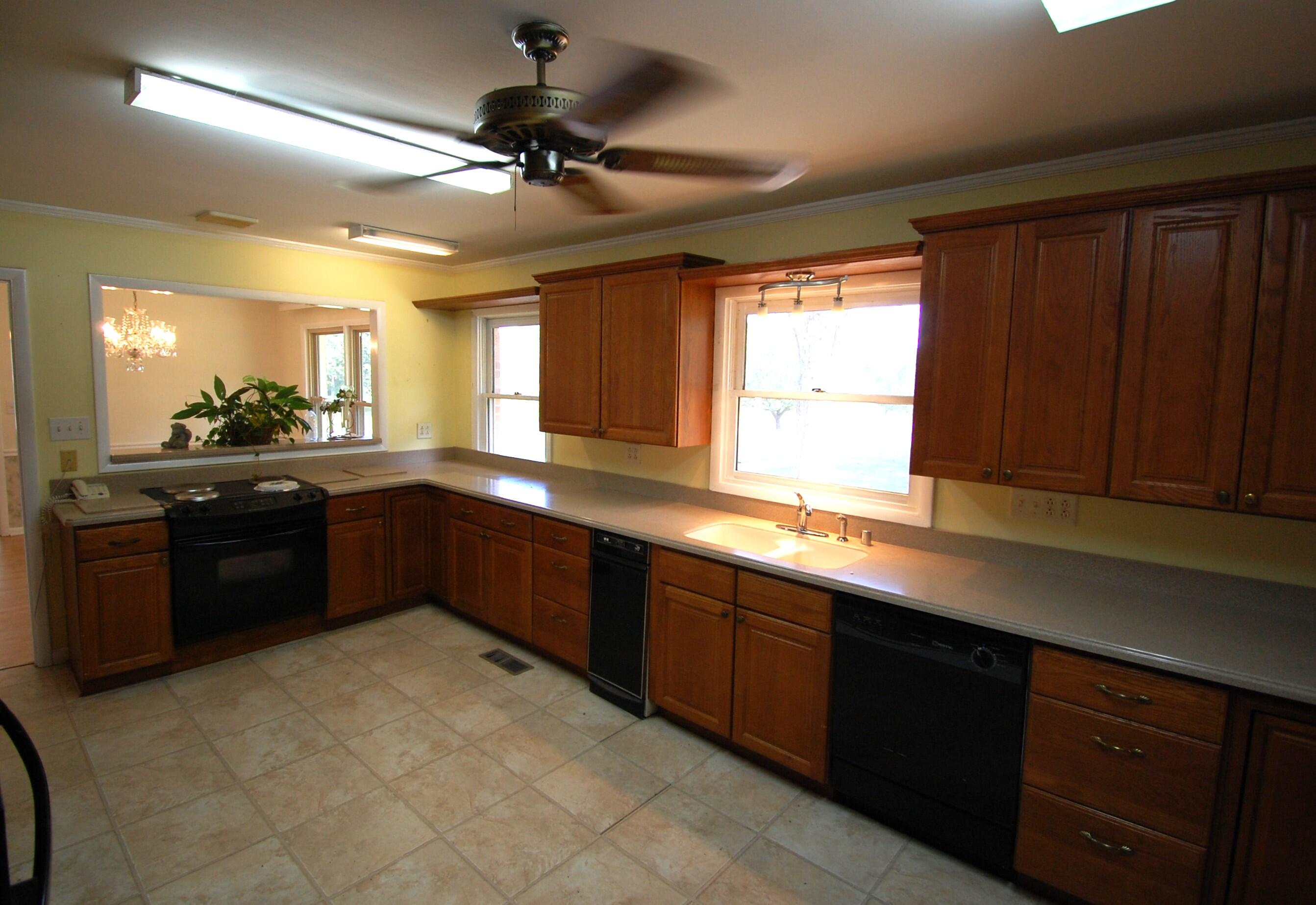 150 Maple Court Paducah, KY 42003 - Photo 10 of 27 DSC_0016