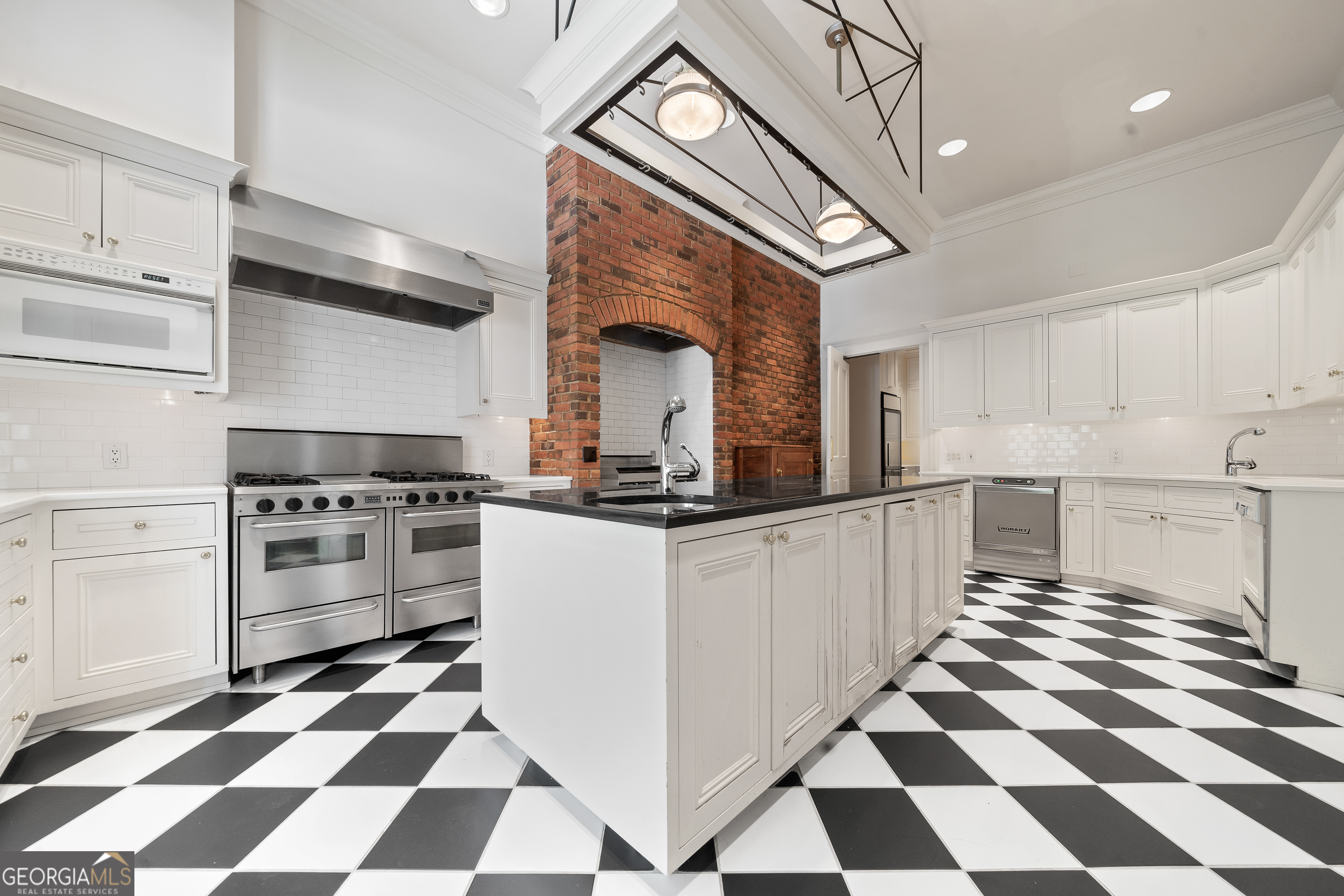 617 Dixie Avenue Madison, GA 30650 - Photo 50 of 190