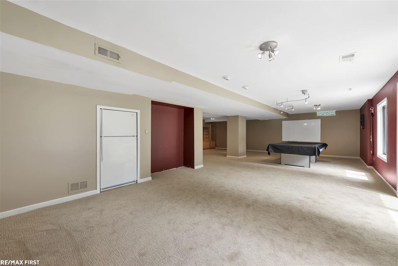 924 East Gunn Road Rochester, MI 48306 - Photo 48 of 49