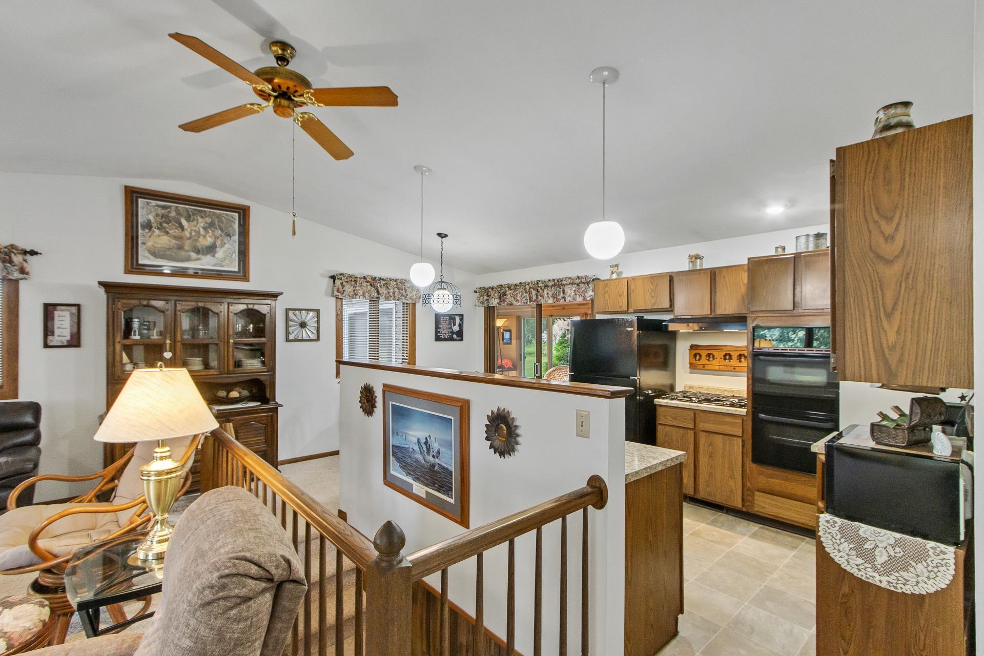N9401 Hughes Road Belleville, WI 53508 - Photo 10 of 90 Gallery Image 10