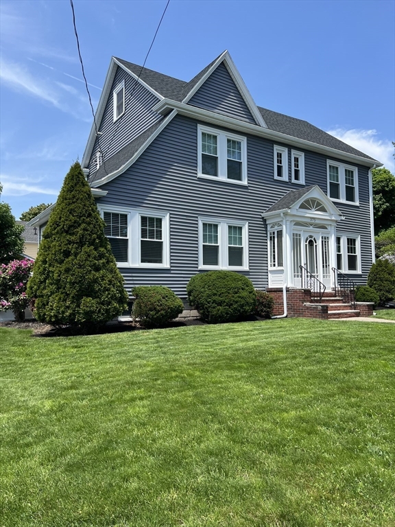 375 Lawrence Road Medford, MA 02155 - Photo 2 of 39