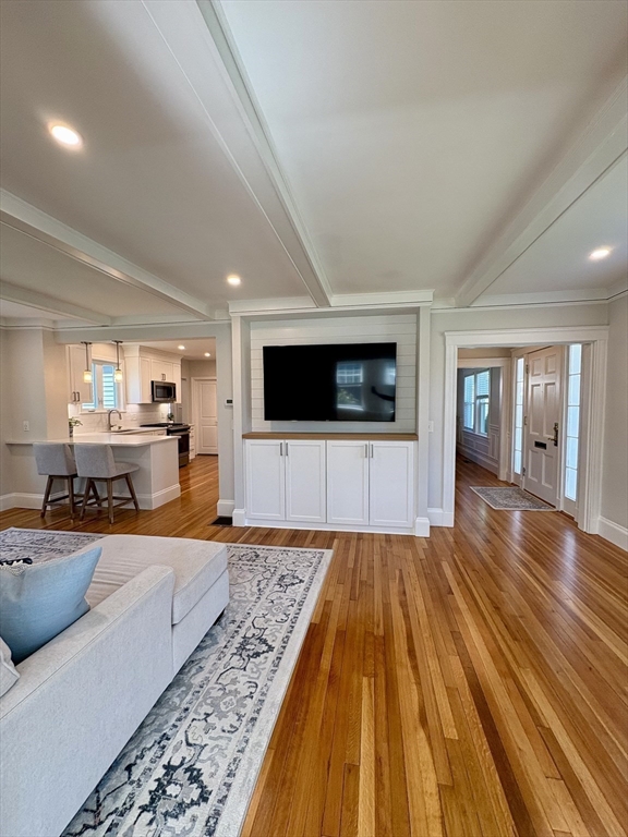 375 Lawrence Road Medford, MA 02155 - Photo 8 of 39