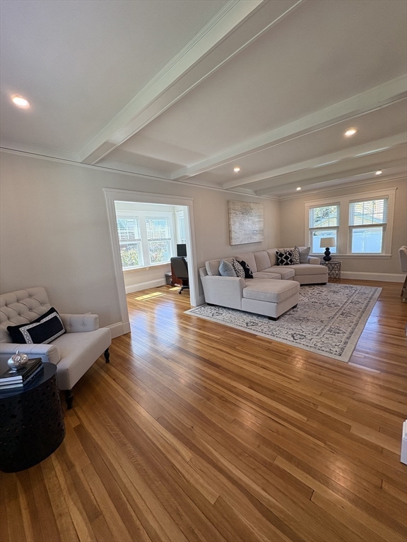 375 Lawrence Road Medford, MA 02155 - Photo 10 of 39