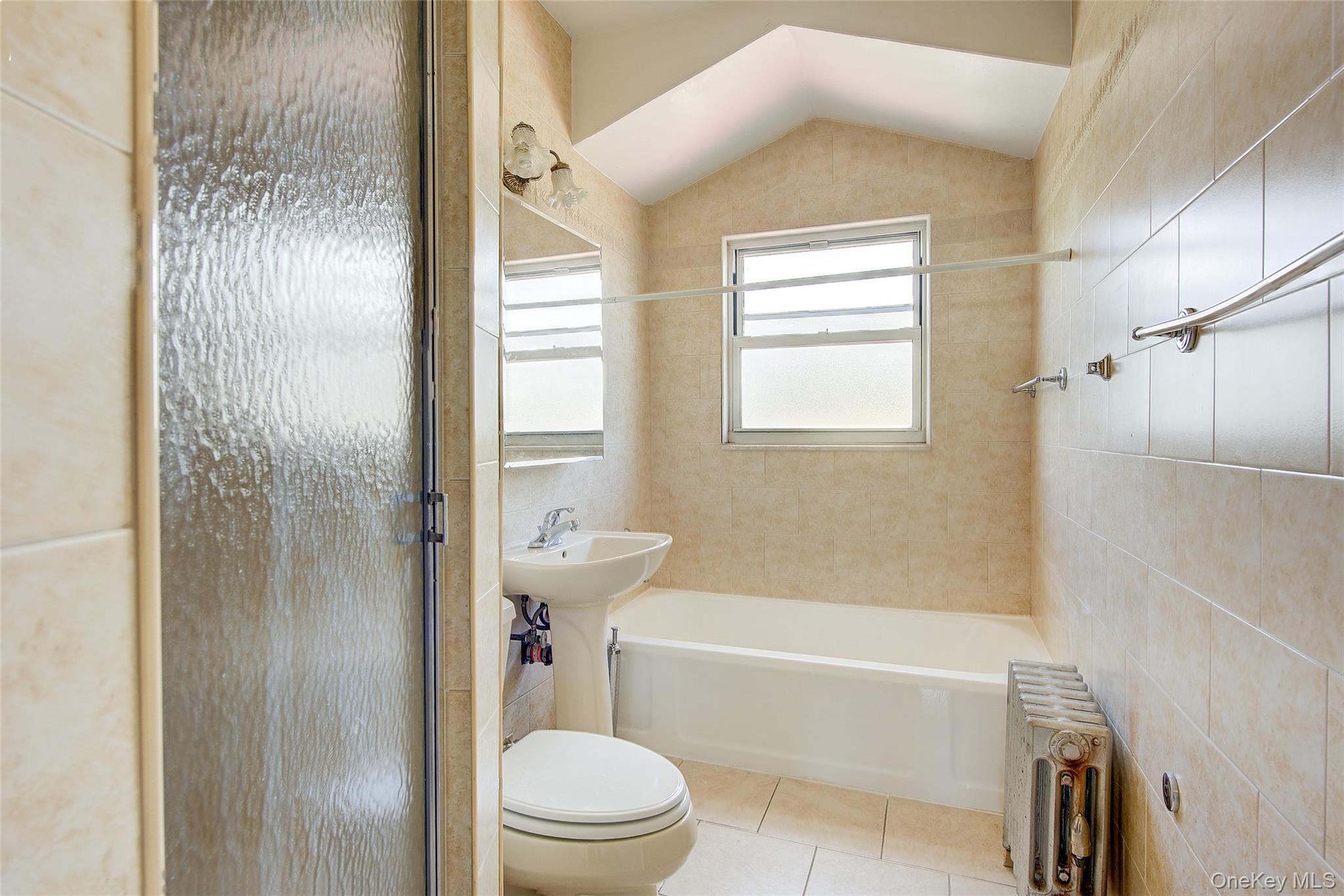 85-62 66th Road Queens, NY 11374 - Photo 32 of 43