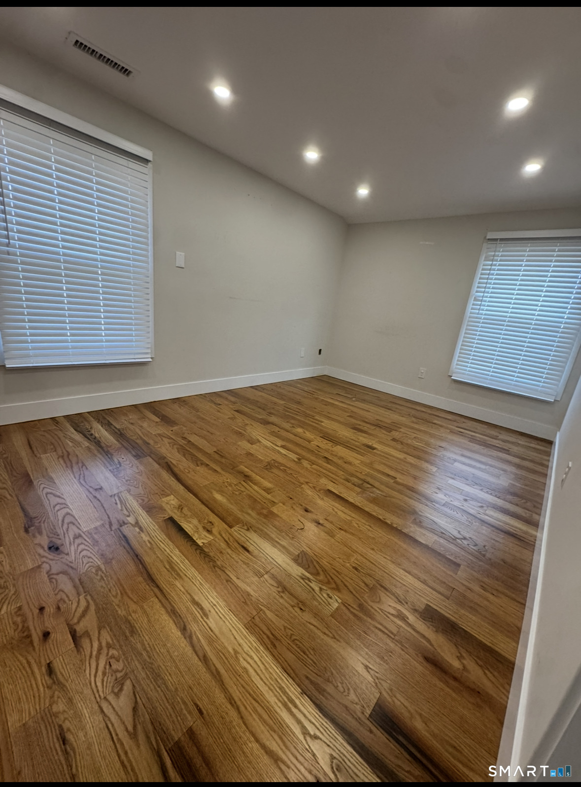 35 Knapps Highway Fairfield, CT 06825 - Photo 15 of 21 a view of empty room