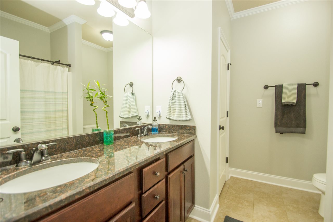 18810 Brixham Court Foley, AL 36535 - Photo 22 of 25 Second Bath