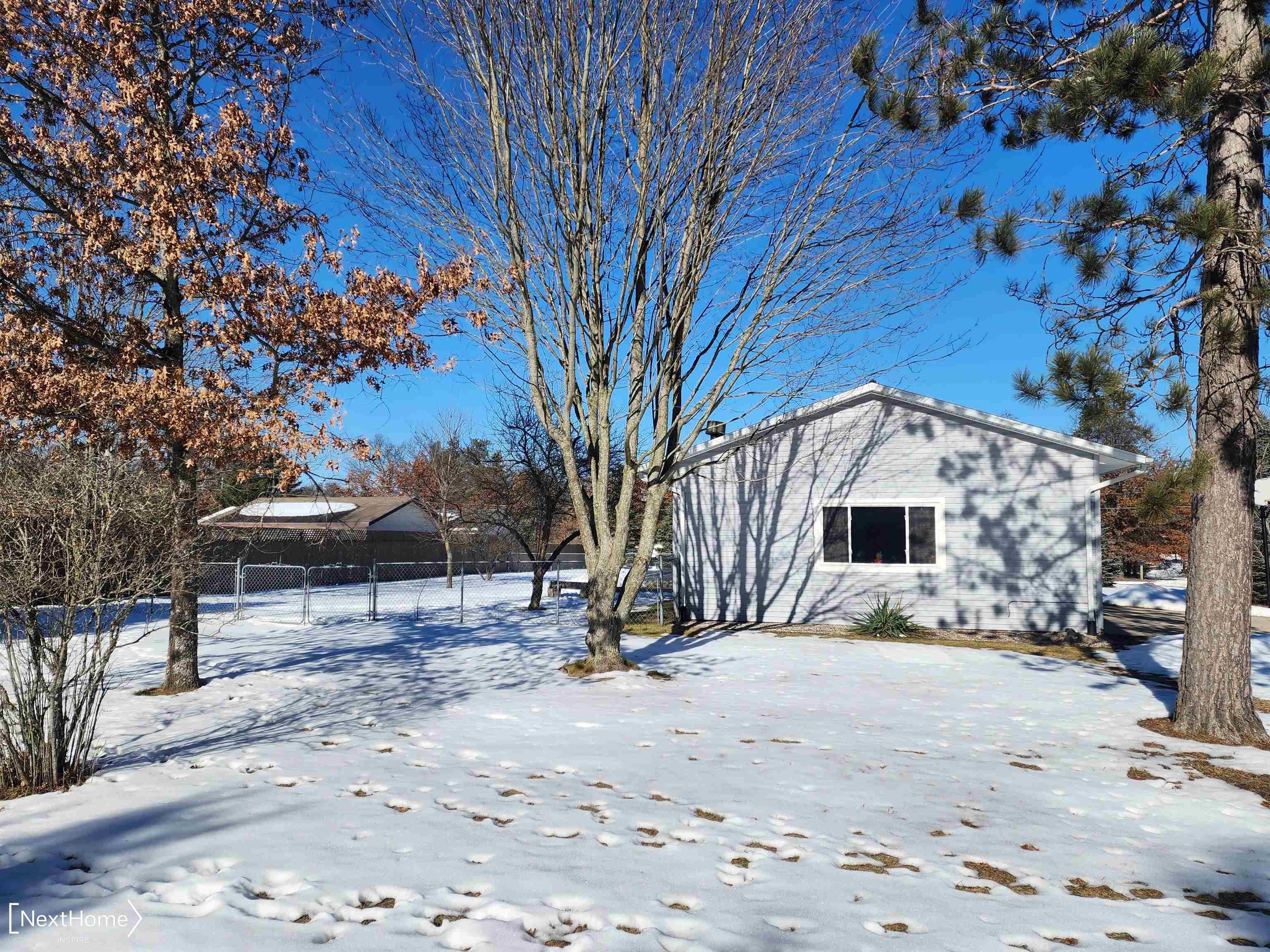 10414 Eve Road St. Helen, MI 48656 - Photo 50 of 52 50131504-149231fe-0b5b-4ebd-9be0-ab0b3dd1ea6b.JPG