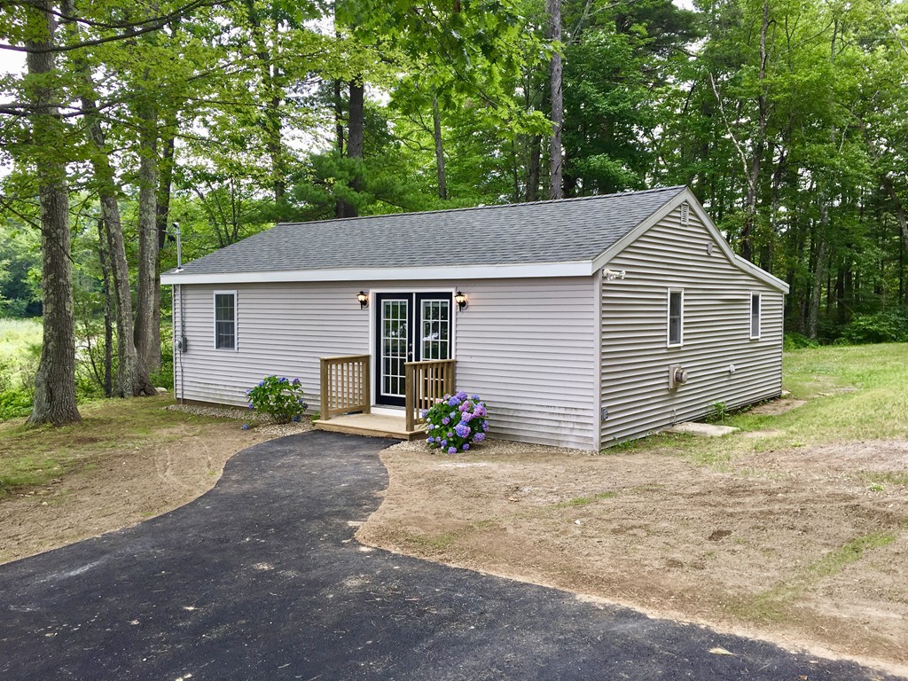 248 Townsend Harbor Road Lunenburg, MA 01462 - Photo 3 of 15 Gallery Image 3