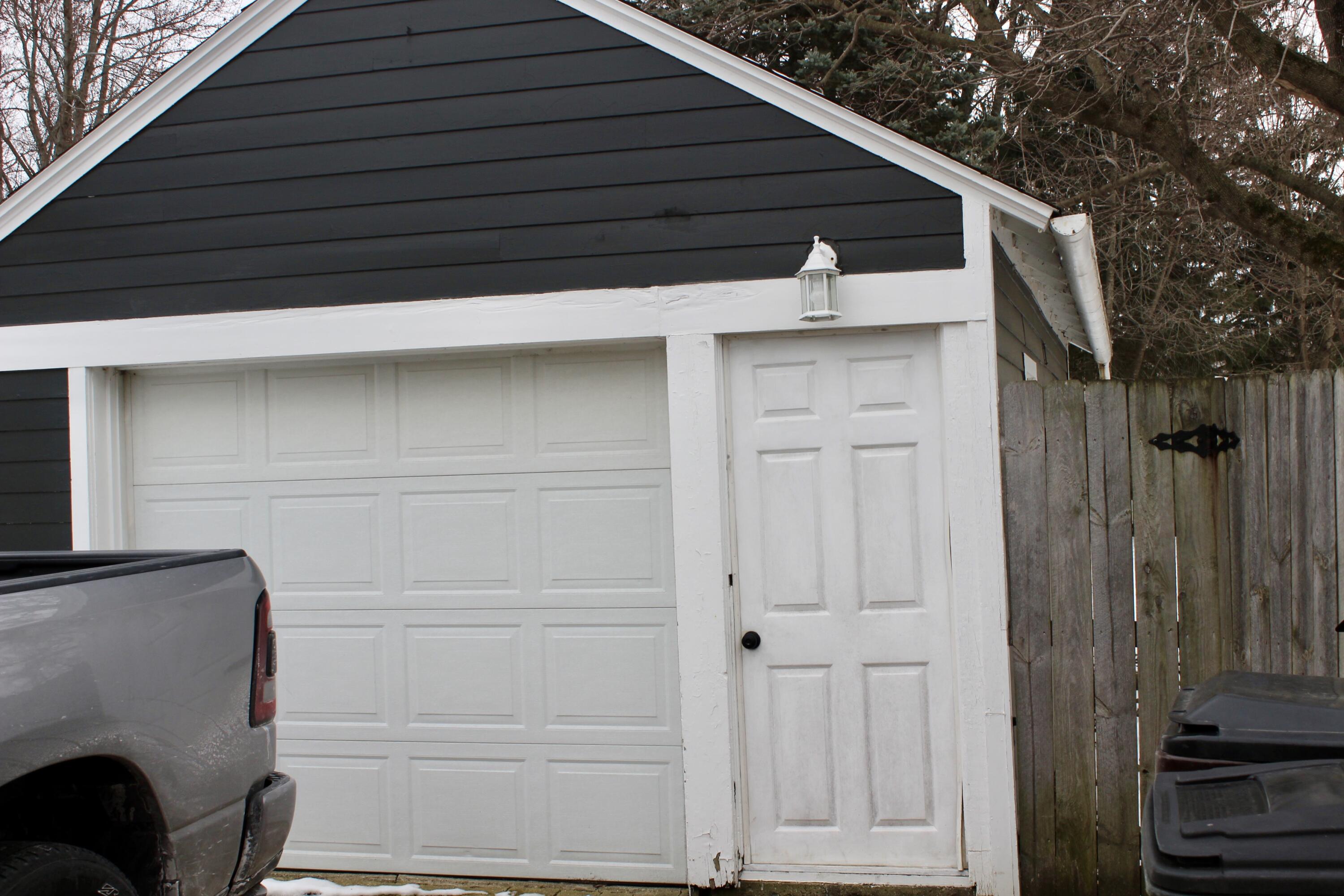 225 Maple Street Walworth, WI 53184 - Photo 29 of 35 Garage