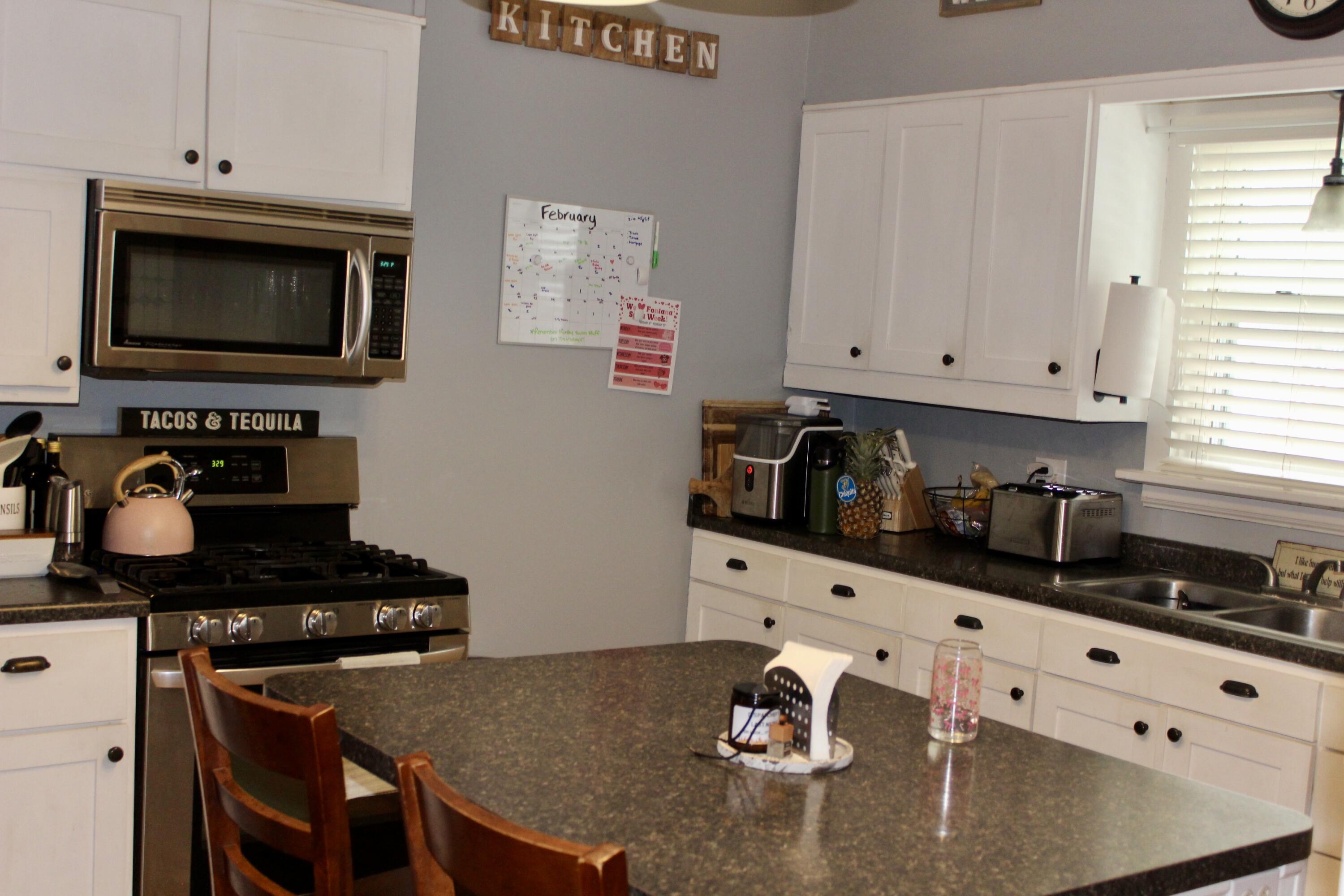 225 Maple Street Walworth, WI 53184 - Photo 8 of 35 Kitchen