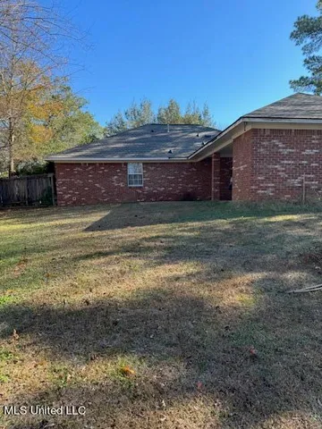 $2,000 | 300 Mockingbird Lane, Madison, MS 39110