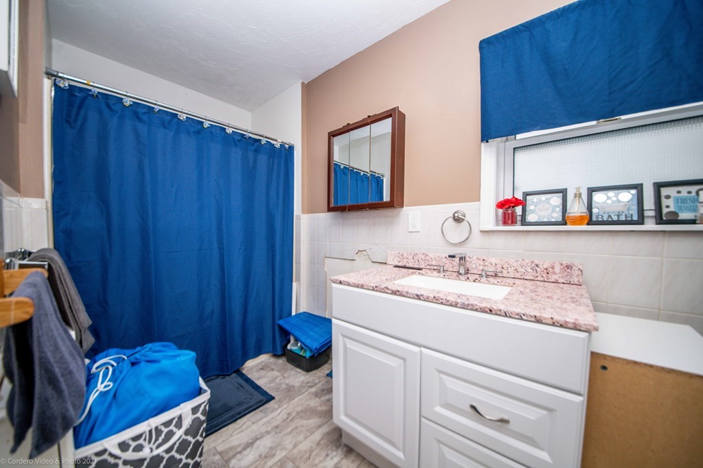 83 Flint Street Fall River, MA 02723 - Photo 5 of 19 Gallery Image 5