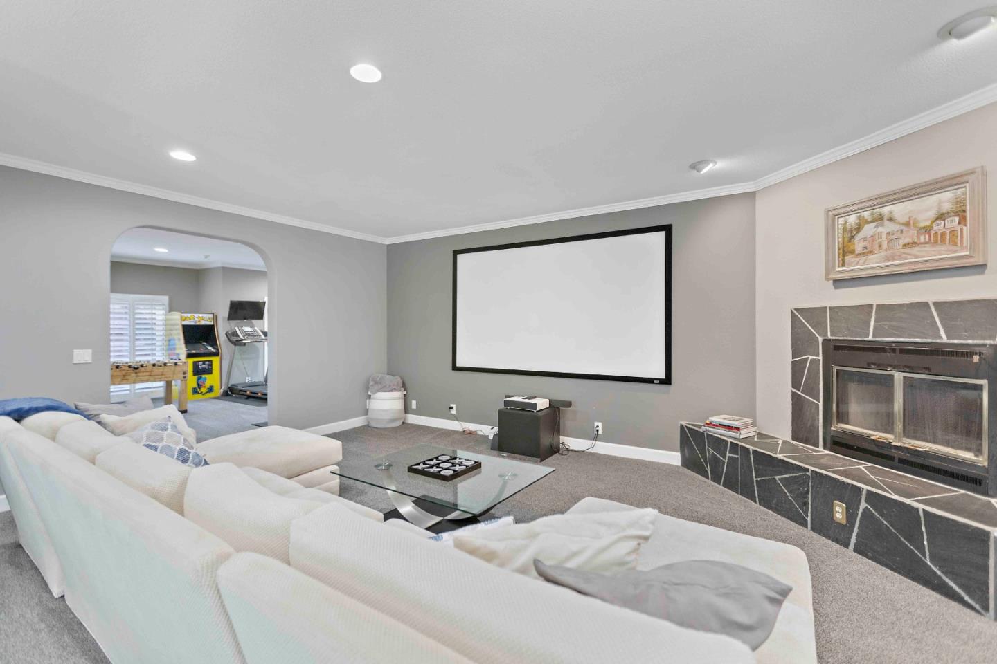 23491 Summit Road Los Gatos, CA 95033 - Photo 22 of 77 a living room with furniture