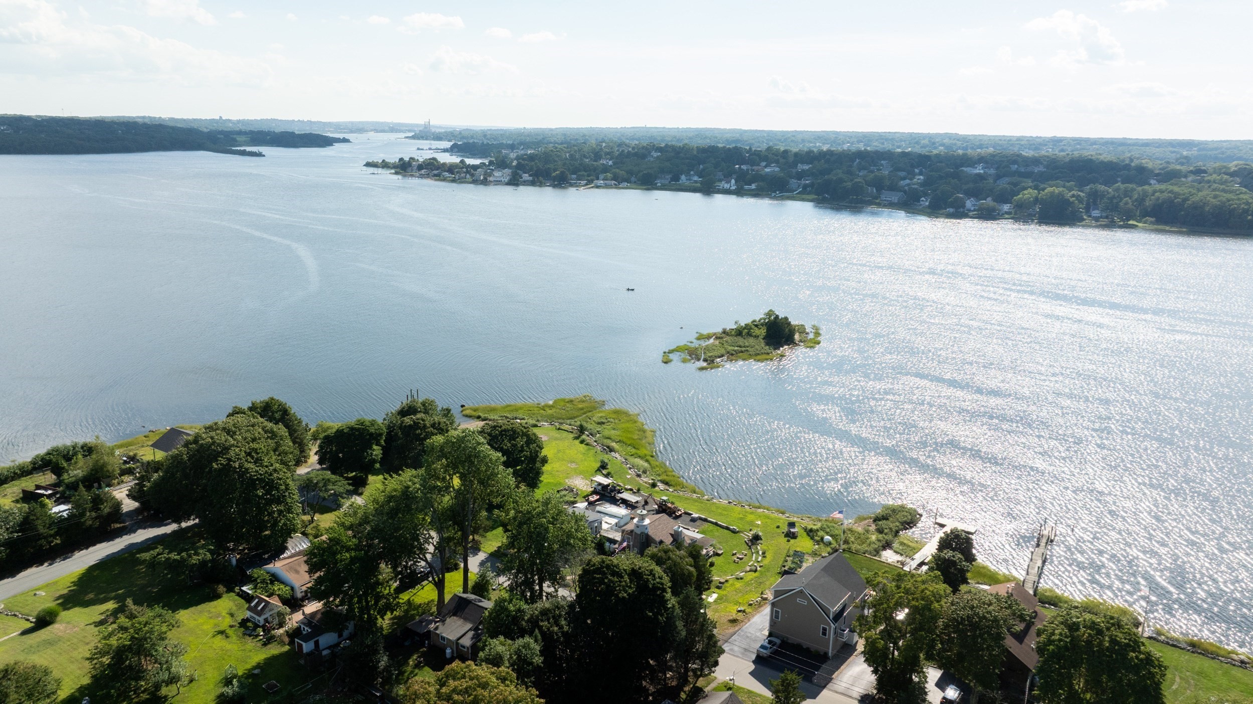 12 Riverside Drive Berkley, MA 02779 - Photo 10 of 42 Gallery Image 10