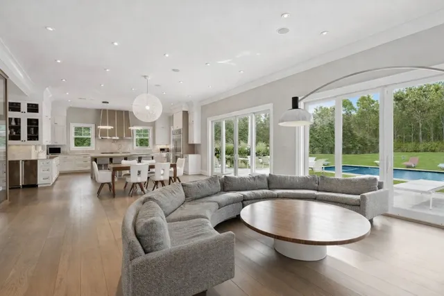 $8,500,000 | 9 Seaponack Drive, Sag Harbor, NY 11963