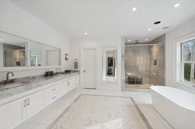 $8,500,000 | 9 Seaponack Drive, Sag Harbor, NY 11963