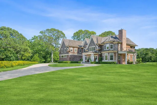 $8,500,000 | 9 Seaponack Drive, Sag Harbor, NY 11963