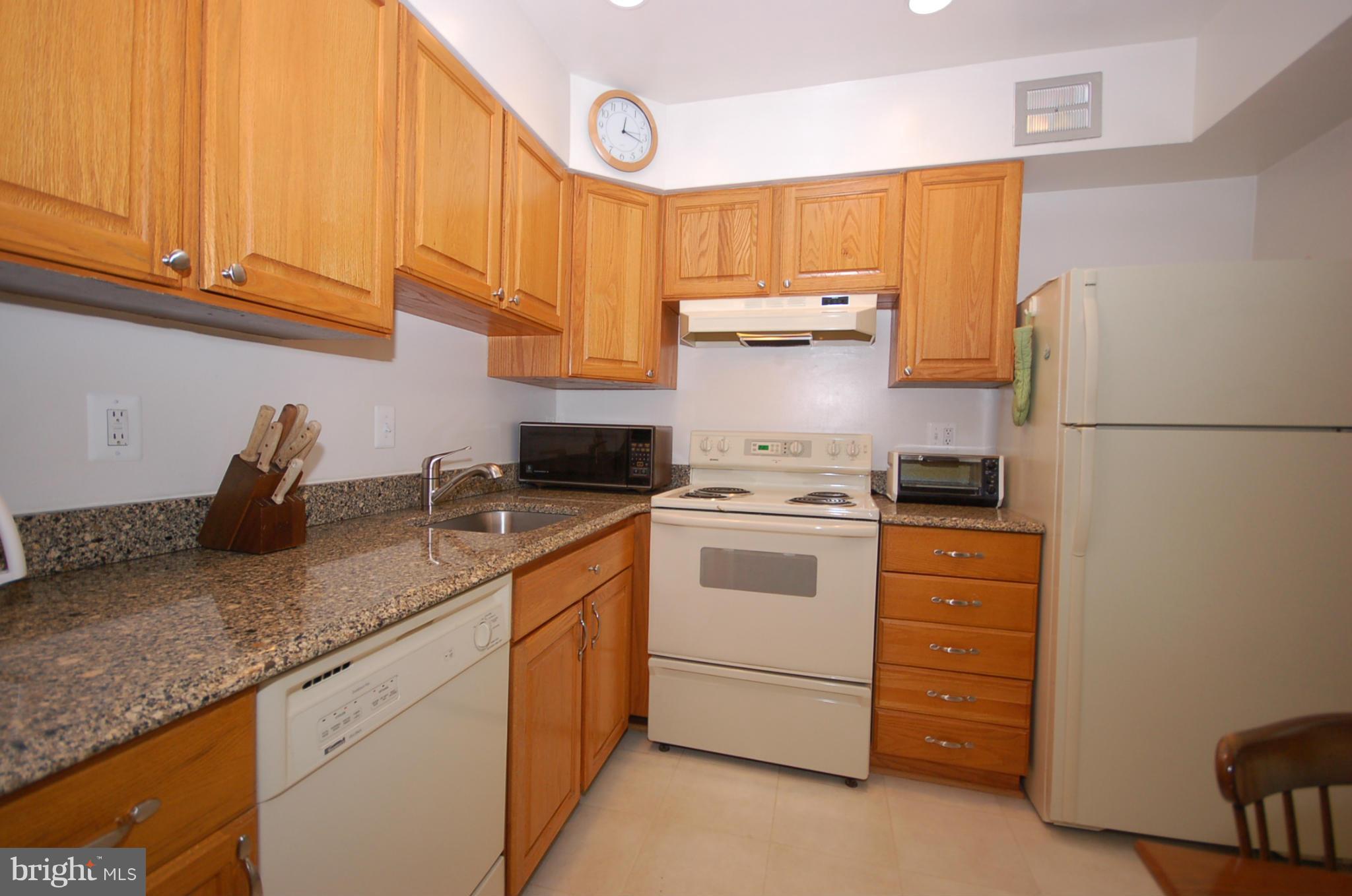 3230 Spartan Road, Unit 69 Olney, MD 20832 - Photo 2 of 12 Kitchen