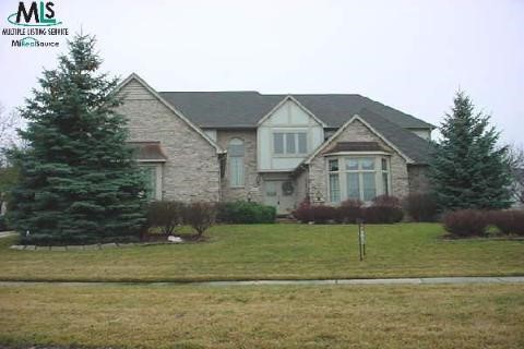 54779 Ridgeview Drive Utica, MI 48316 - Photo 1 of 9 831212.JPG