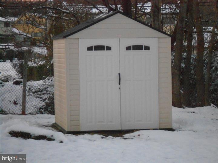 29 Harvest Road Levittown, PA 19056 - Photo 15 of 20 Gallery Image 15