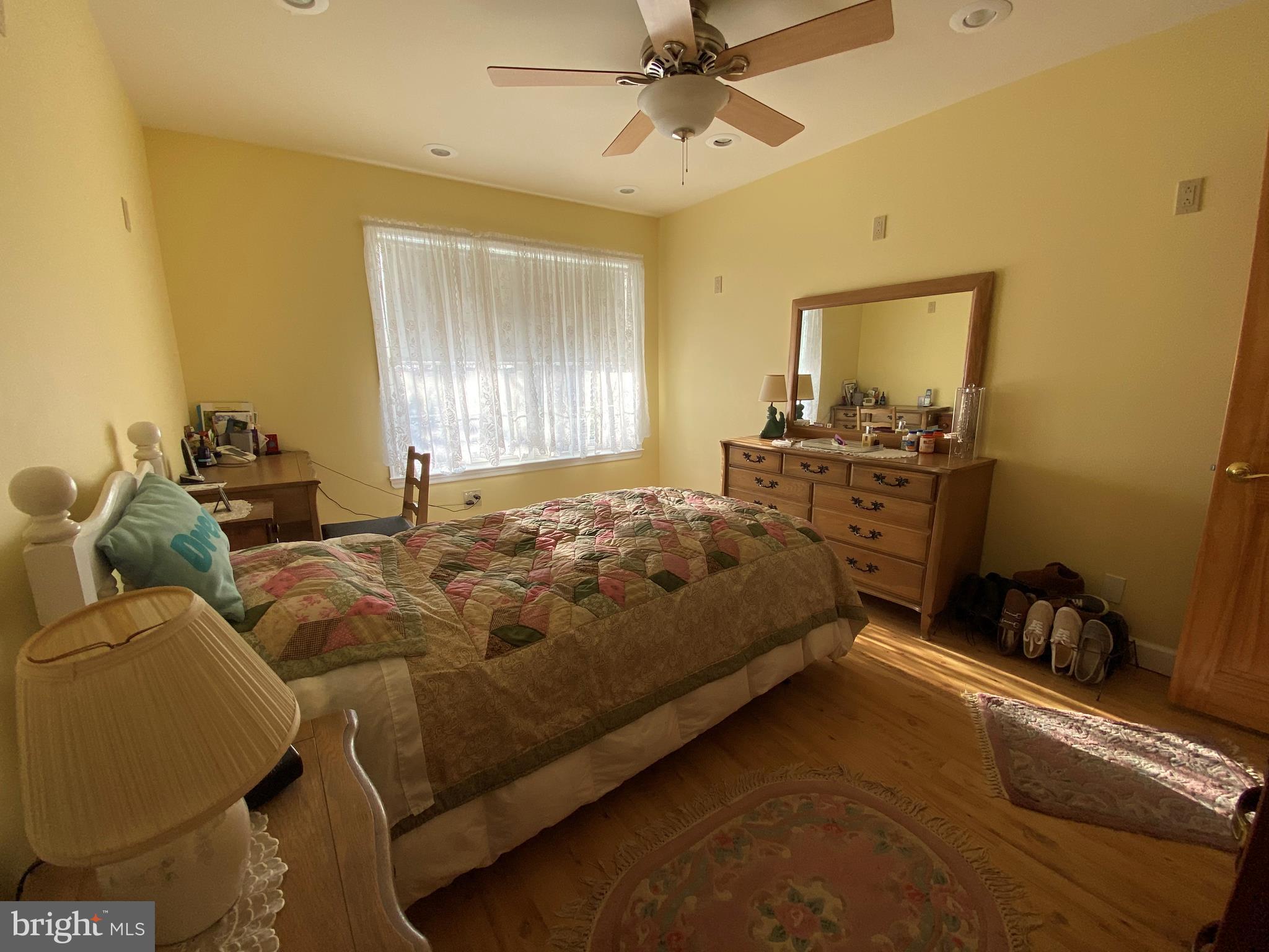 364 Johnson Road Sicklerville, NJ 08081 - Photo 17 of 28 Bedroom 2