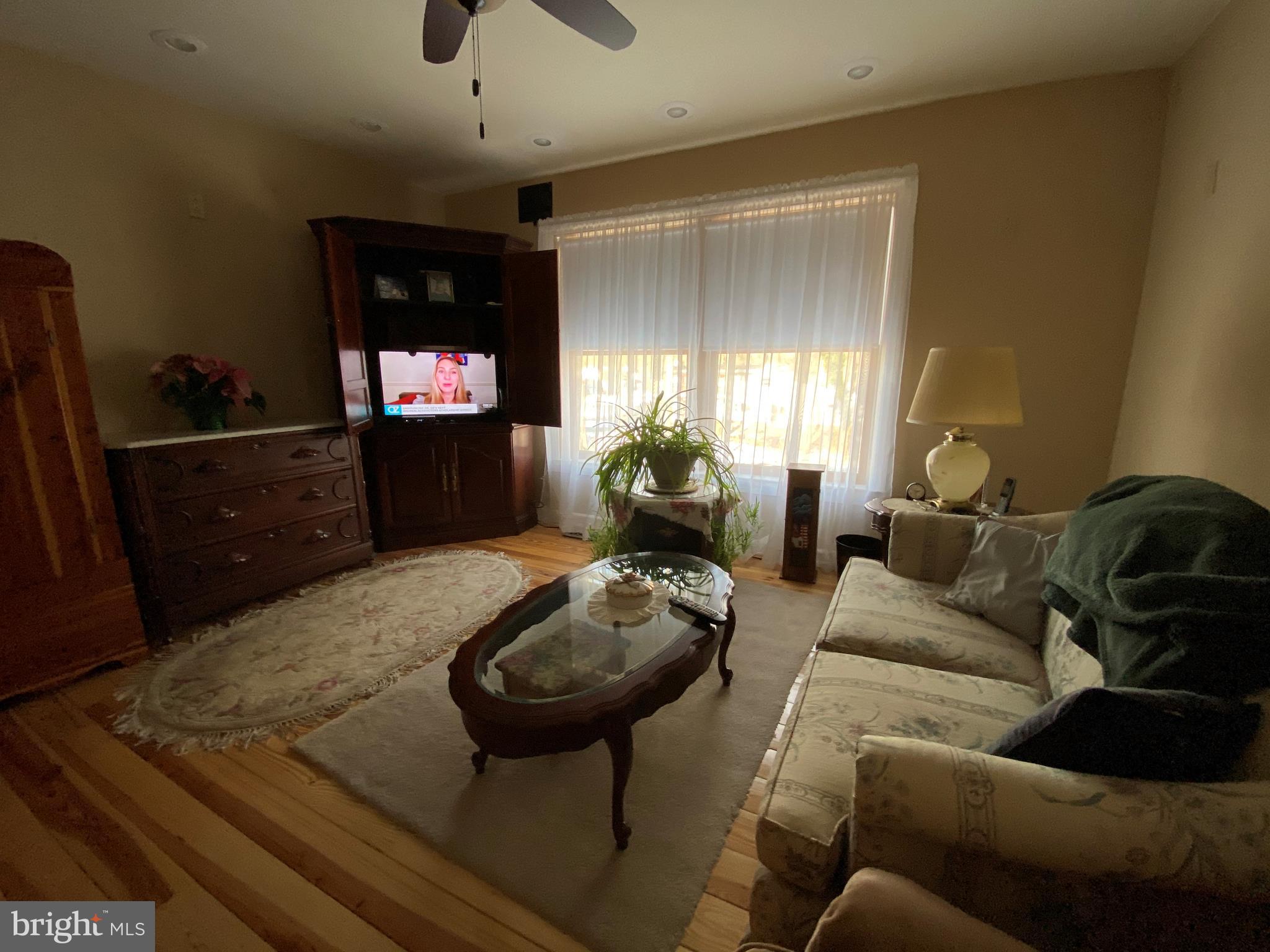 364 Johnson Road Sicklerville, NJ 08081 - Photo 18 of 28 Bedroom 3/used as TV room