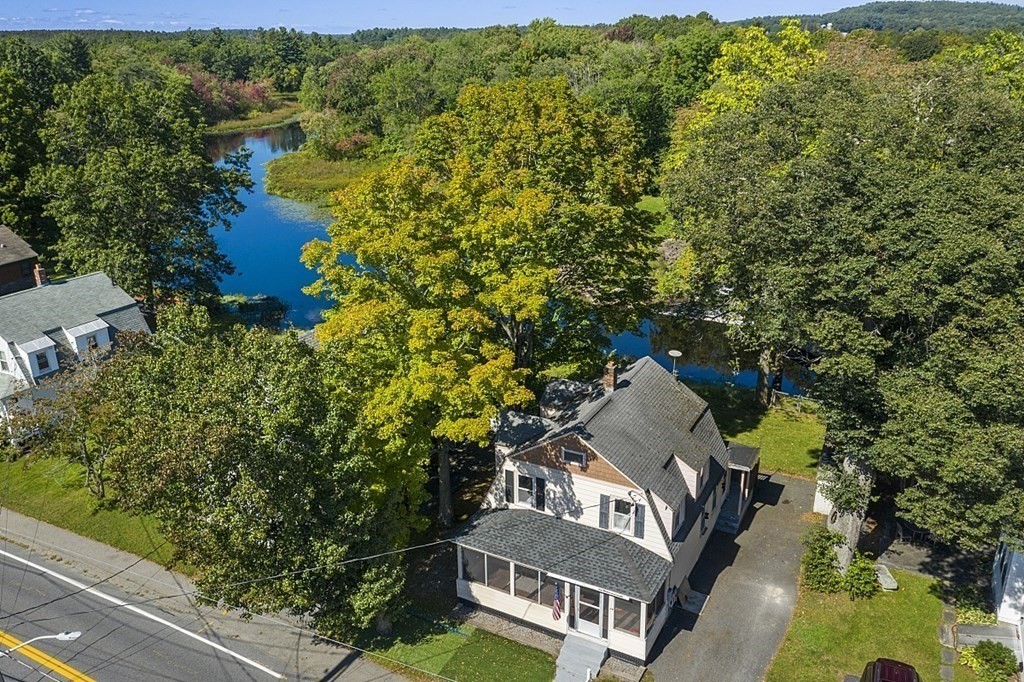 26 Laws Brook Road Concord, MA 01742 - Photo 1 of 38 Gallery Image 1