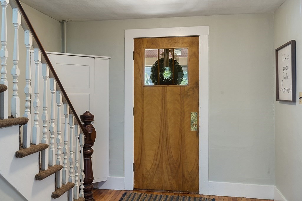 26 Laws Brook Road Concord, MA 01742 - Photo 3 of 38 Gallery Image 3