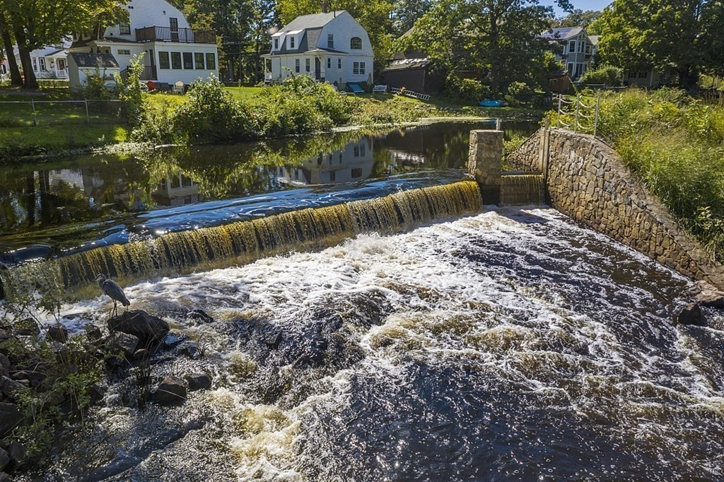 26 Laws Brook Road Concord, MA 01742 - Photo 32 of 38 Gallery Image 32
