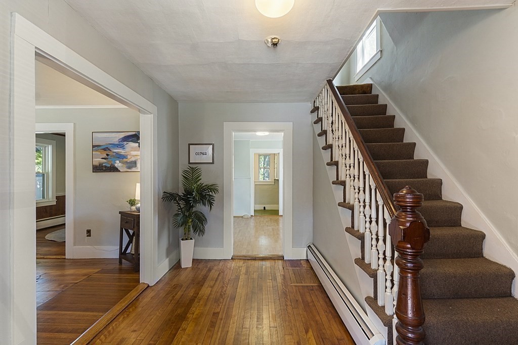 26 Laws Brook Road Concord, MA 01742 - Photo 4 of 38 Gallery Image 4