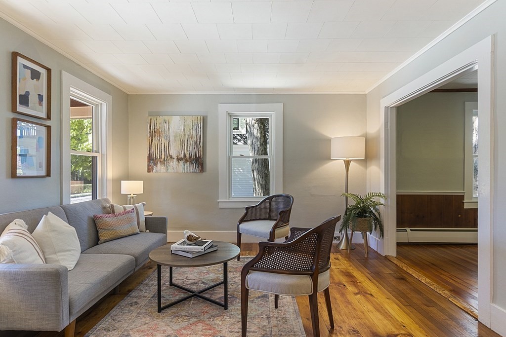 26 Laws Brook Road Concord, MA 01742 - Photo 5 of 38 Gallery Image 5