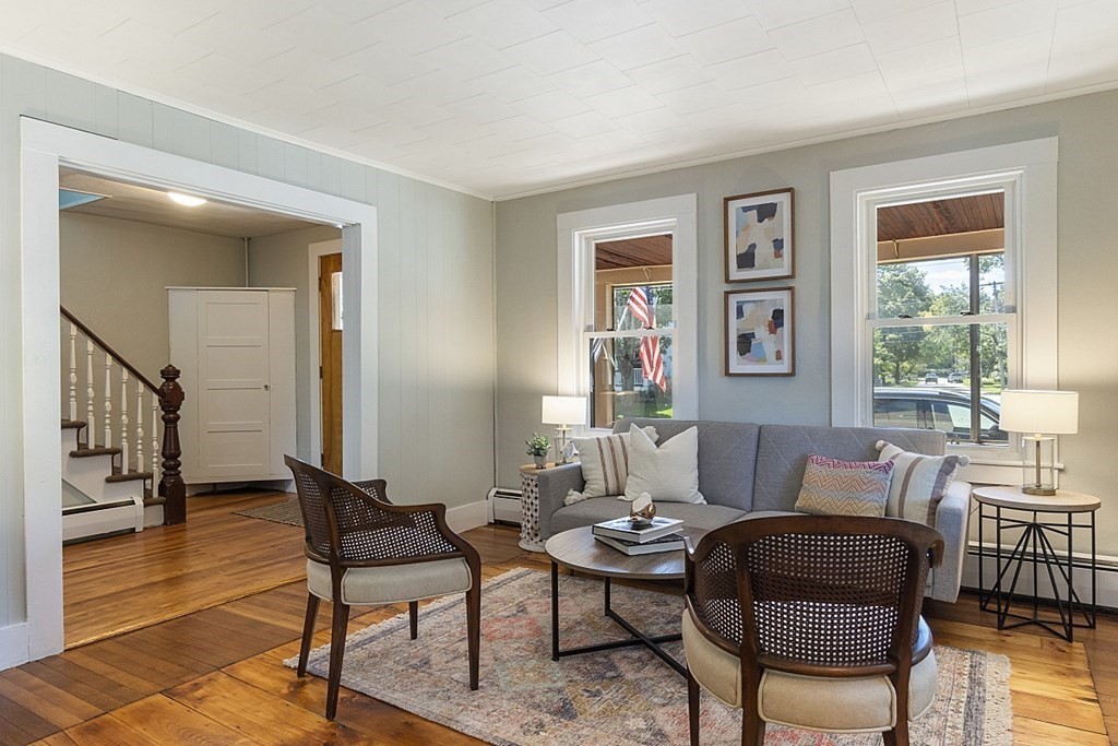 26 Laws Brook Road Concord, MA 01742 - Photo 6 of 38 Gallery Image 6