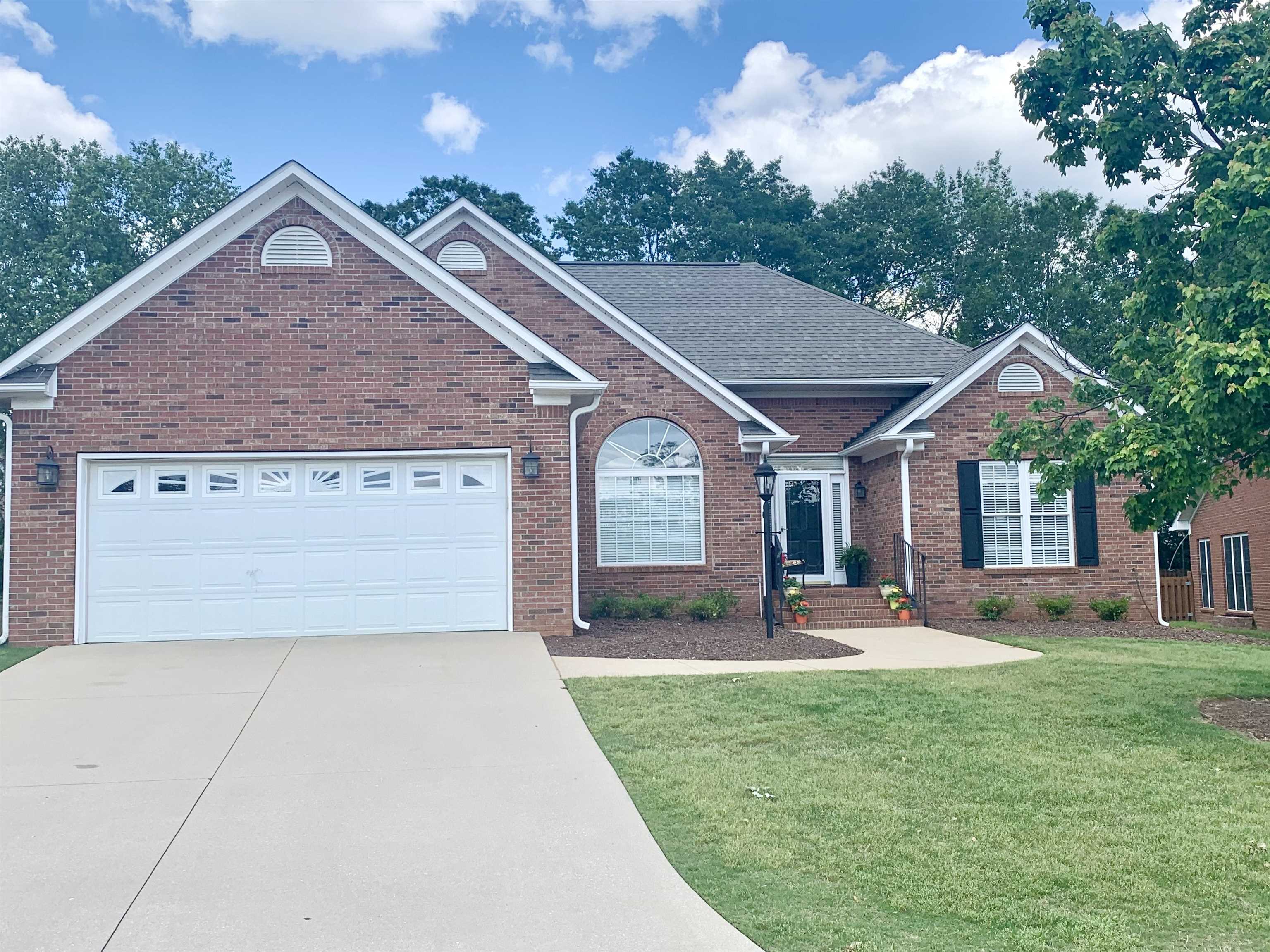 409 Rambling Rose Way Moore, SC 29369 - Photo 1 of 35 Gallery Image 1